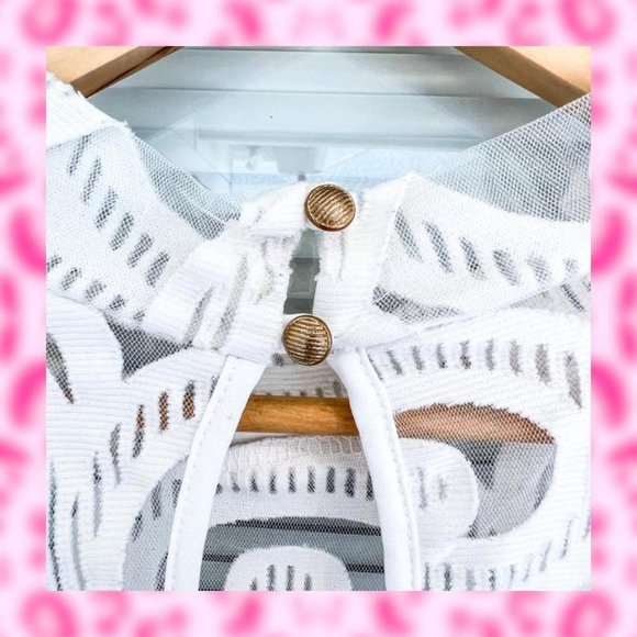 Plus Size Bodysuit 🎀  Size 3X 🎀 Y2K  🎀 Sheer White Long Sleeve Bodysuit - Picture 4 of 4